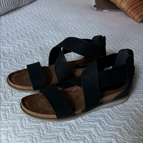 Eurosoft Black Women's Sandals - Picture 1 of 5